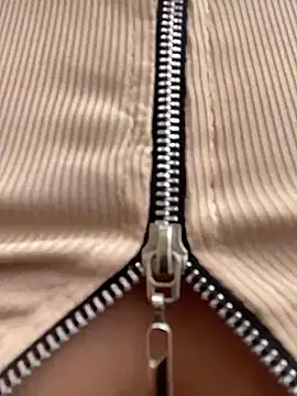 haally-mll online show from March 6, 5:53 pm