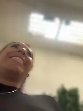 haally-mll online show from April 20, 7:48 pm