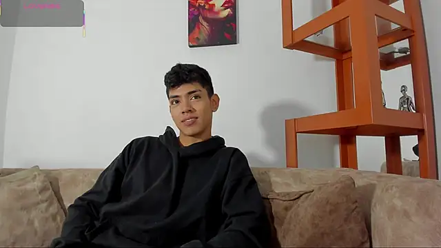 LoganTwink18 online show from December 22, 1:52 pm