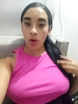 Valenn fernandez online show from April 1, 12:00 am