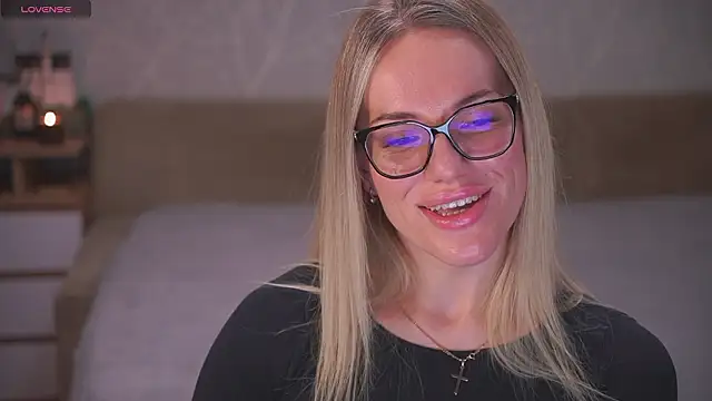 Vanille Mystery online show from March 9, 10:03 pm