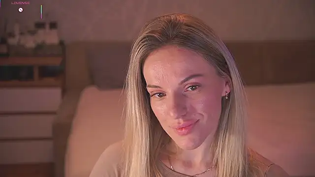 Vanille Mystery online show from March 30, 10:00 pm