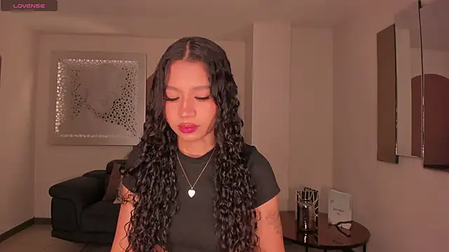 SophieHouston  online show from November 30, 11:09 pm