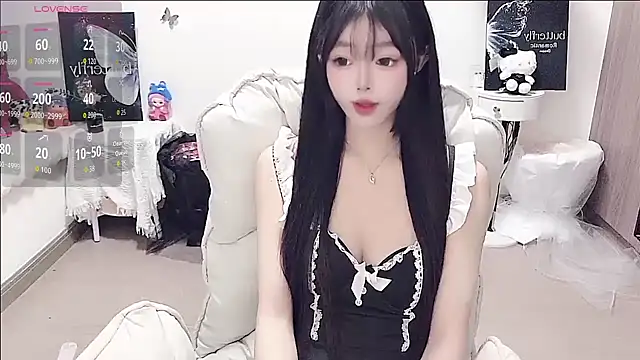 -EEBABY online show from June 8, 1:33 pm