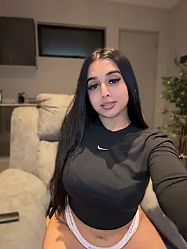 LilMisIndianx online show from June 4, 2:45 pm