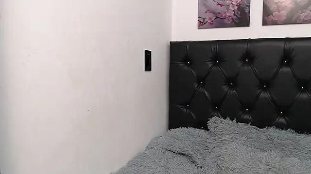 pinky f00x online show from May 21, 7:32 pm