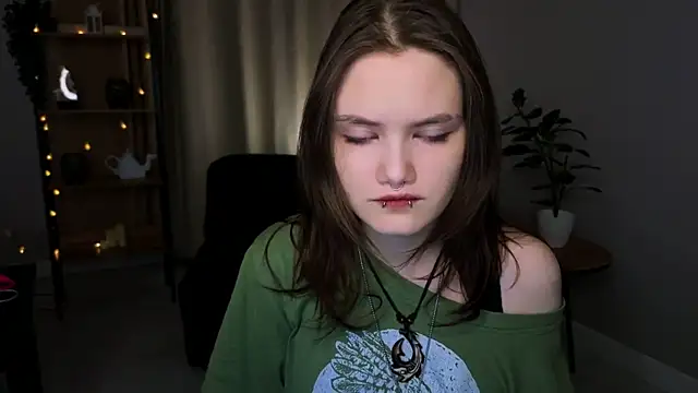 Dilara xBaby online show from March 24, 9:20 pm