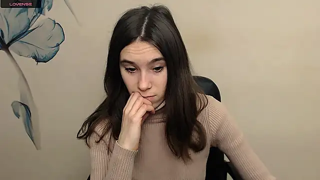 RosaRay  online show from February 5, 7:35 am