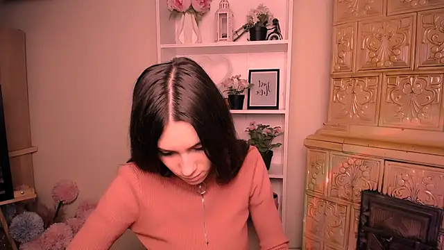 RosaRay  online show from April 16, 6:25 am