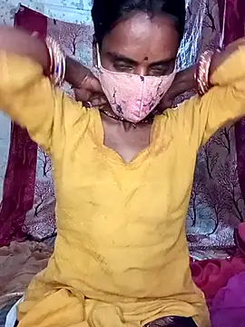 Snapshot of Babhi_Love chatting on November 12, 5:57 pm Babhi Love online show from November 12, 5:57 pm