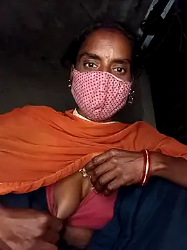 Snapshot of Babhi_Love chatting on December 2, 10:42 am Babhi Love online show from December 2, 10:42 am