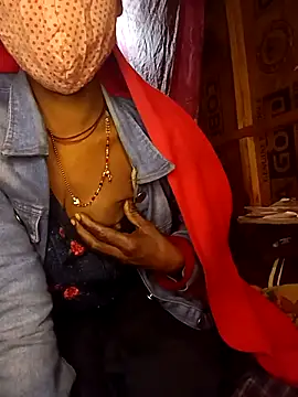 Snapshot of Babhi_Love chatting on February 2, 5:33 pm Babhi Love online show from February 2, 5:33 pm