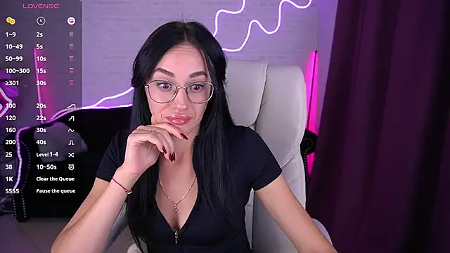 EviLune online show from September 23, 8:01 pm