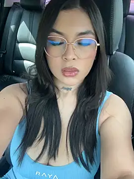 Snapshot of Skyy_Angel chatting on February 7, 7:28 pm Skyy Angel online show from February 7, 7:28 pm