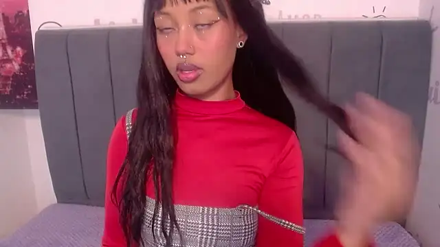 SachaBratz online show from February 5, 11:26 am