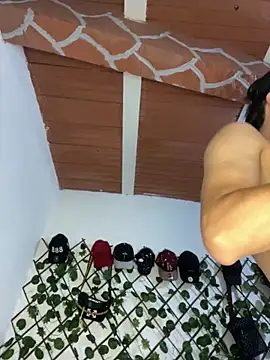 Themasterhades 777 online show from April 27, 6:33 am