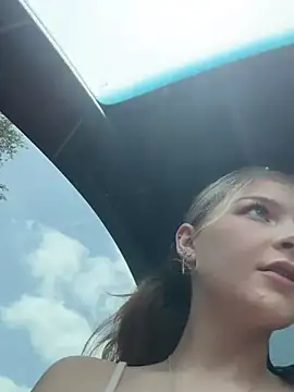 kykybaby4444 online show from June 25, 6:01 pm