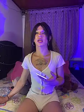 Snapshot of terra_sunligth chatting on February 28, 1:50 am terra sunligth online show from February 28, 1:50 am