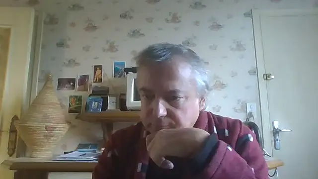 Snapshot of gegevincent chatting on February 3, 3:28 pm gegevincent online show from February 3, 3:28 pm