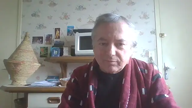 Snapshot of gegevincent chatting on March 16, 12:31 pm gegevincent online show from March 16, 12:31 pm