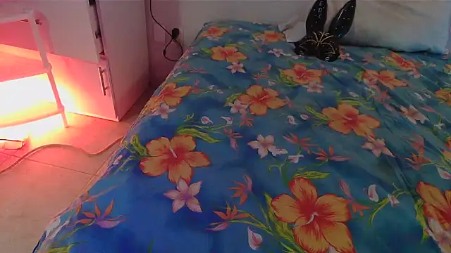 SatiroyNinfa online show from April 8, 9:59 pm