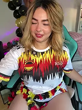 OriannaFox online show from June 20, 4:43 pm