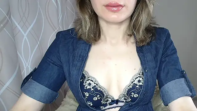 miss  Sophie online show from July 10, 6:17 am