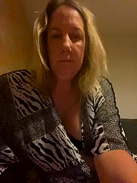 X-Victoria-X online show from September 12, 4:12 am