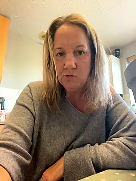 X-Victoria-X online show from October 4, 3:54 pm