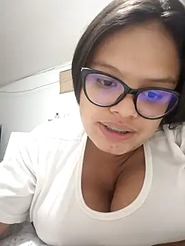 luluboobs9 online show from April 25, 4:48 am