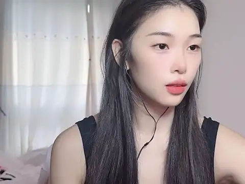 YUNA-kpop online show from August 4, 9:23 am