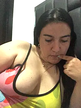 sweetdulcexxx online show from October 19, 8:09 pm