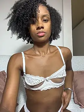 Ketpimentinha09 online show from July 18, 3:22 am
