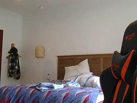 TroyDieselXXX online show from March 2, 7:15 am