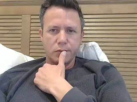 Snapshot of TroyDieselXXX chatting on June 4, 5:57 am TroyDieselXXX online show from June 4, 5:57 am