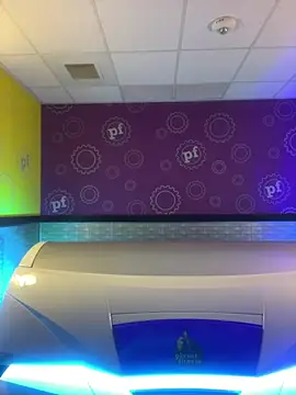 Snapshot of cyclone1212 chatting on February 9, 4:55 pm cyclone1212 online show from February 9, 4:55 pm