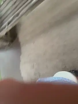 Snapshot of cyclone1212 chatting on February 21, 12:06 pm cyclone1212 online show from February 21, 12:06 pm