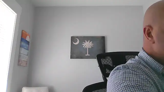 Snapshot of cyclone1212 chatting on February 23, 3:42 pm cyclone1212 online show from February 23, 3:42 pm