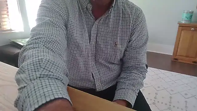 Snapshot of cyclone1212 chatting on March 17, 2:53 pm cyclone1212 online show from March 17, 2:53 pm