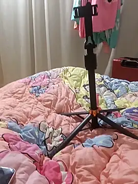 xlj4523 online show from February 19, 3:30 pm