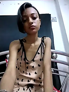 Your-Kitkat online show from October 9, 10:52 pm