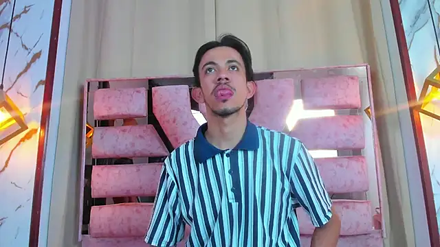 kameron and Nick online show from December 15, 8:02 pm