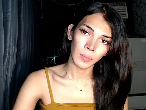 ladyhotcuming online show from August 3, 12:31 am