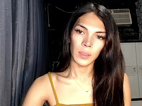 ladyhotcuming online show from August 3, 8:23 pm
