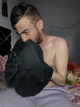 bigcockwhite777 online show from March 13, 10:38 pm