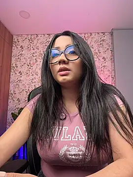 Michelle Zoe online show from June 26, 11:31 pm
