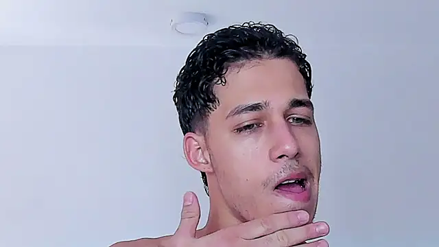 Snapshot of orionblaze69_ chatting on June 12, 5:56 pm orionblaze69 online show from June 12, 5:56 pm