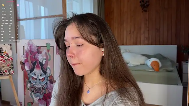 PlumyBun online show from April 13, 10:59 pm