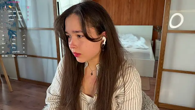 PlumyBun online show from April 16, 11:07 pm