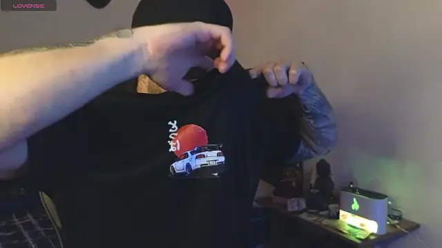 Ades Lowe online show from February 19, 6:09 am